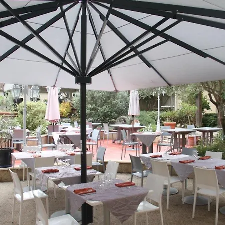 Le Continental Hotel 3*