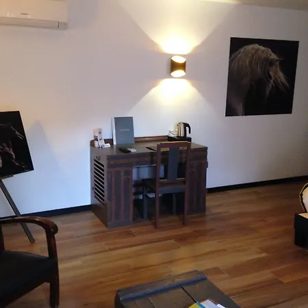 Le Continental Hotel 3*