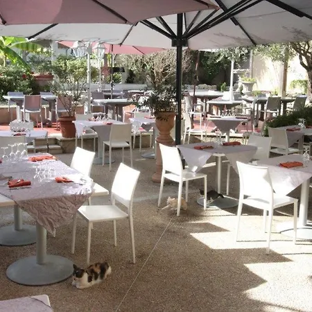 Le Continental Hotel Condom