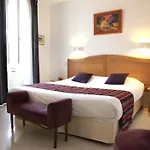 Le Continental Hotel