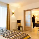 Le Continental 3* Condom