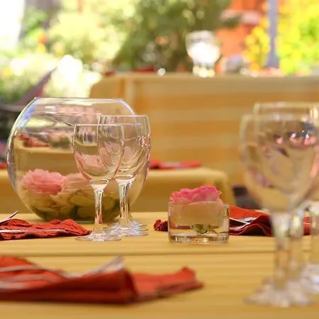 Le Continental Hotel 3*