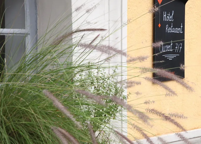 Le Continental Hotel