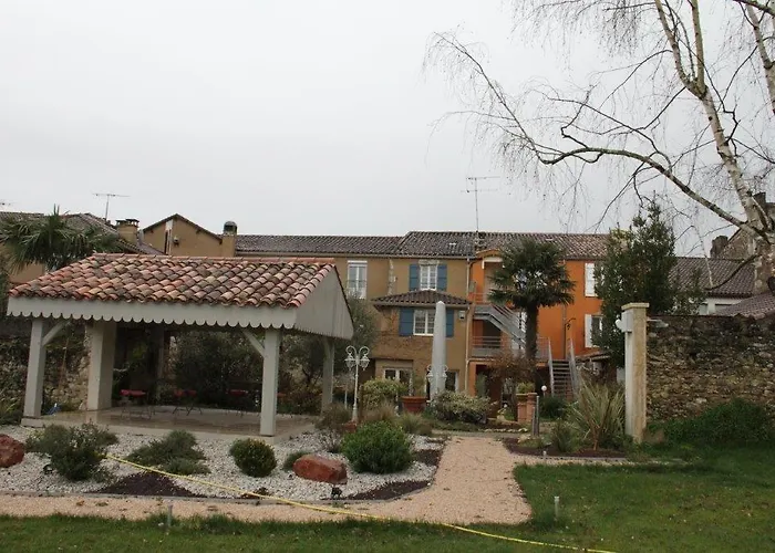 Le Continental Hotel