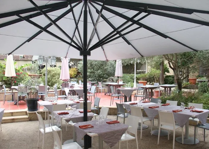 Le Continental Hotel 3*